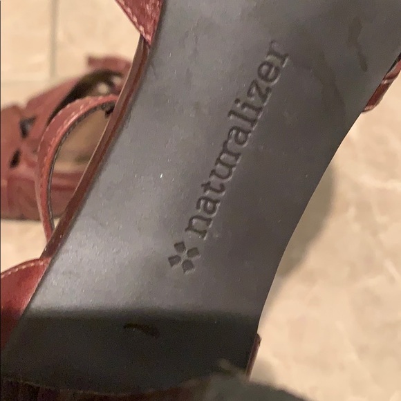 Comfy Naturalizer’s sandal shoe - Picture 2 of 7